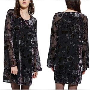 Anthropologie STARING AT STARS Velvet Burnout Mini Dress size M